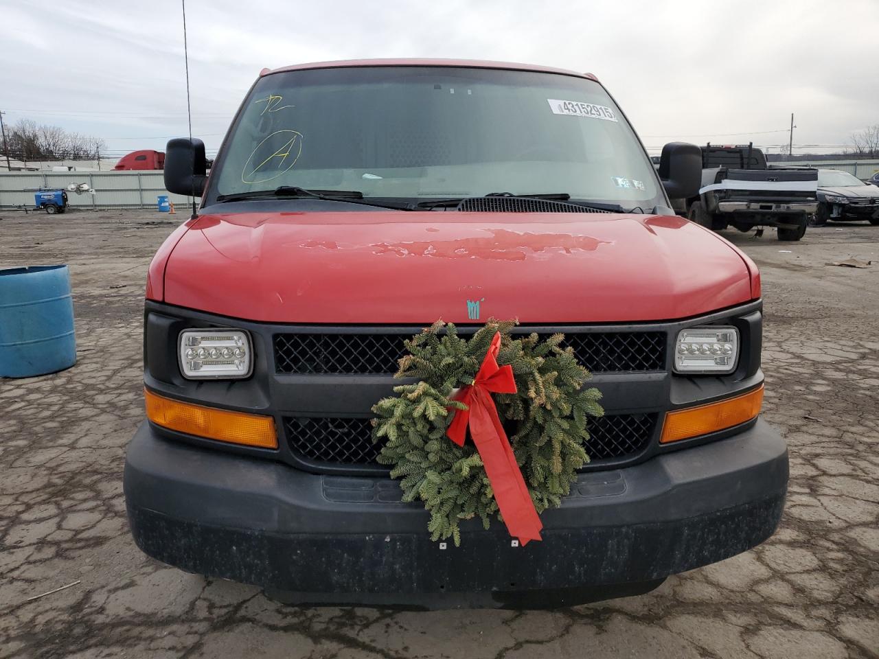 2012 Chevrolet Express - Image 5