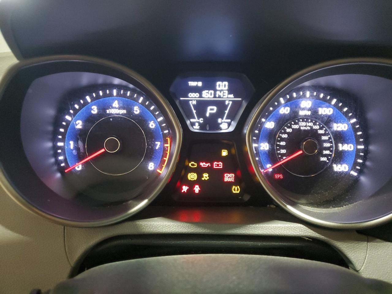2013 Hyundai Elantra - Image 9