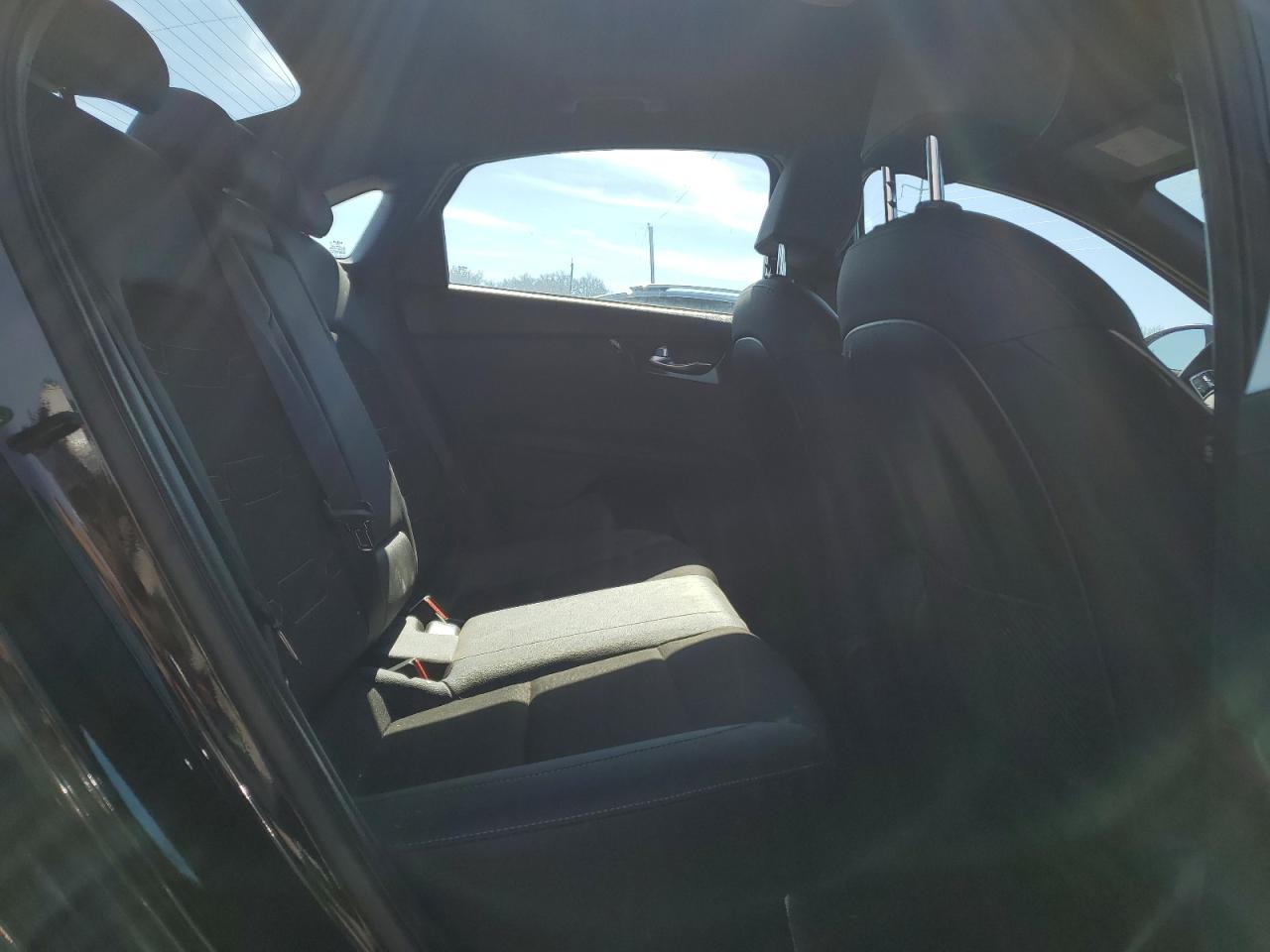 2023 Kia Forte - Image 10