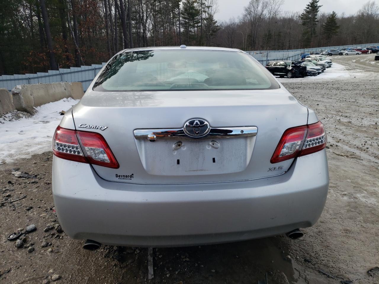 2011 Toyota Camry - Image 6