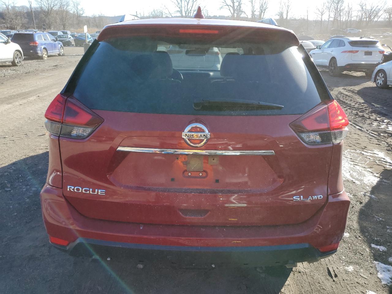 2017 Nissan Rogue - Image 6