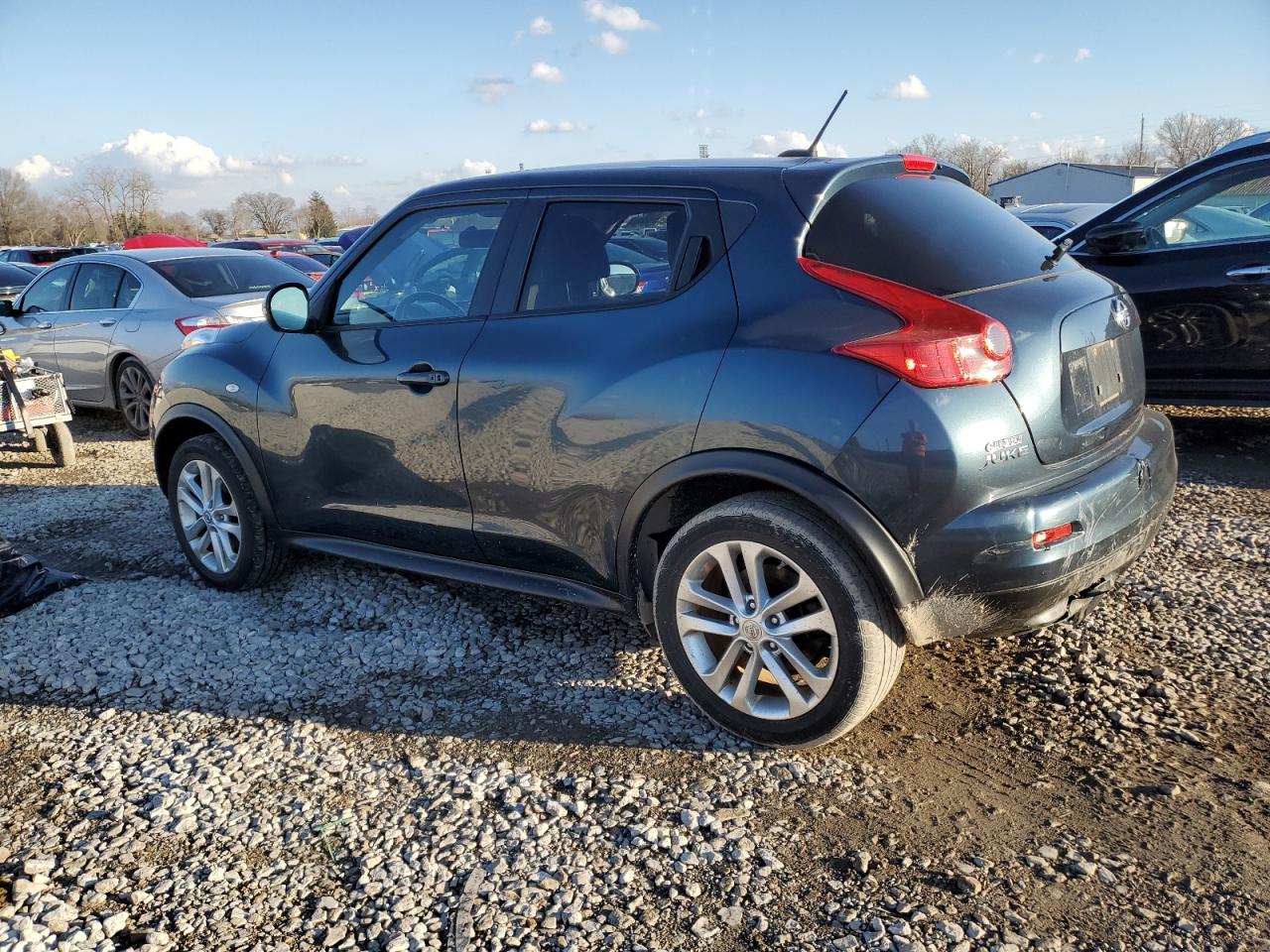 2014 Nissan Juke - Image 2