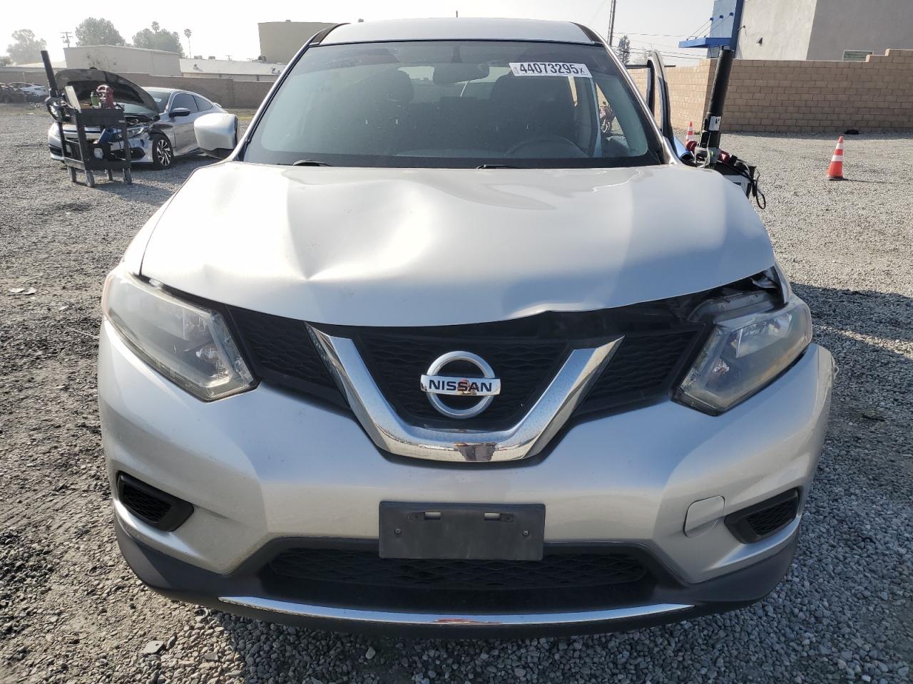 2016 Nissan Rogue - Image 5