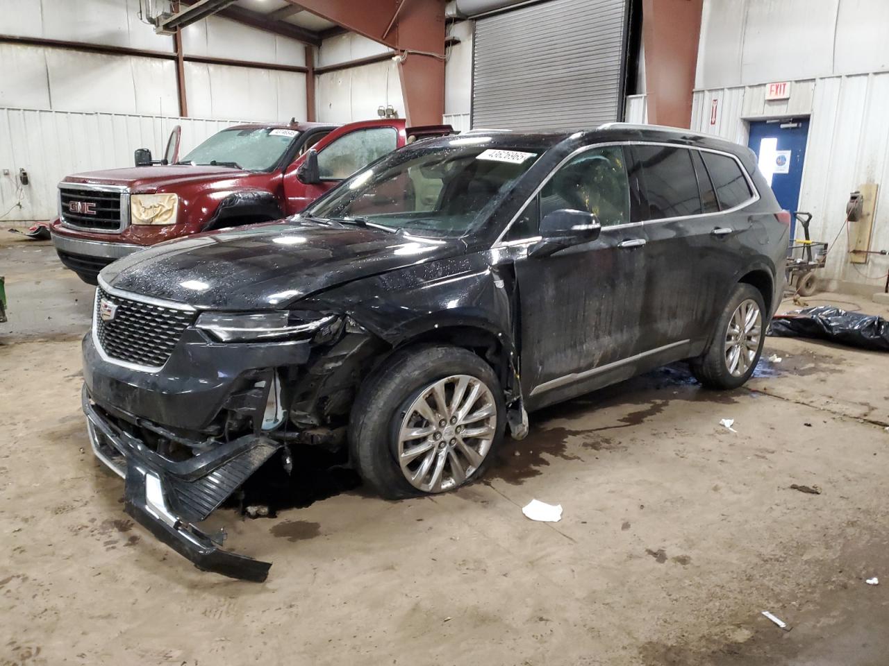 2022 Cadillac XT6 - Image 1