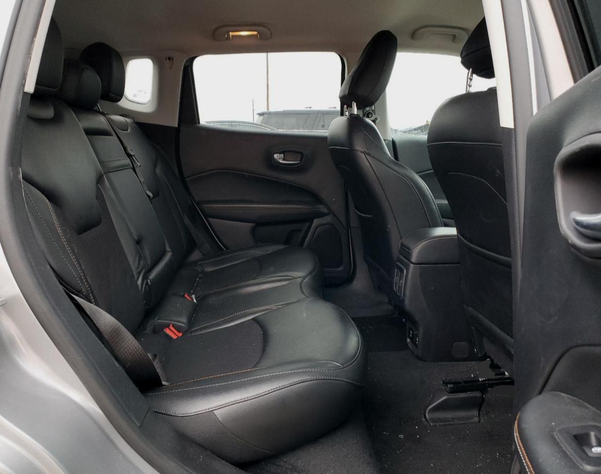 2019 Jeep Compass - Image 11