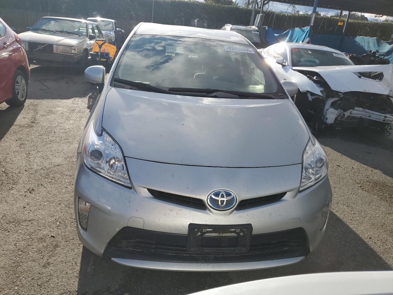 2015 Toyota Prius - Image 5