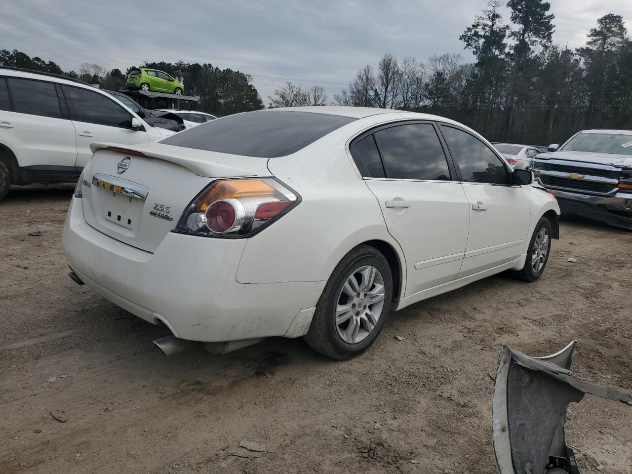 2011 Nissan Altima - Image 3