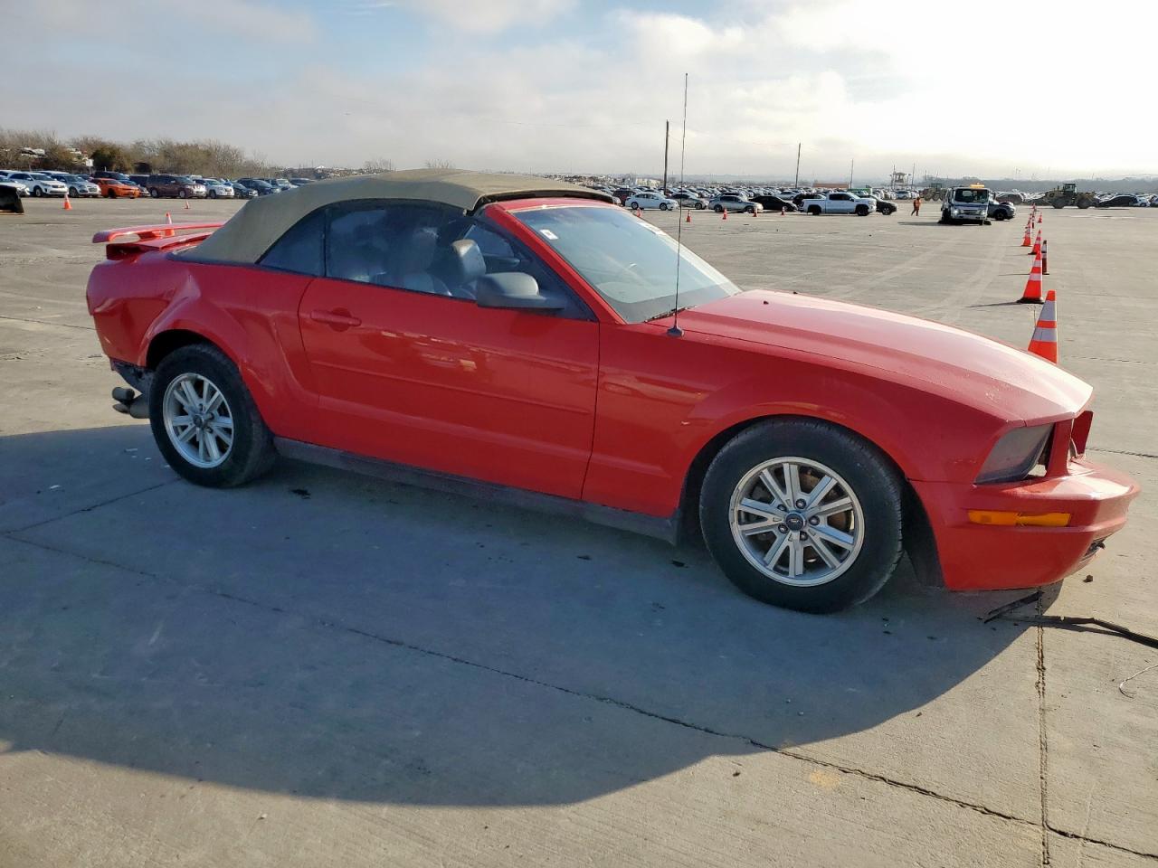 2006 Ford Mustang - Image 4