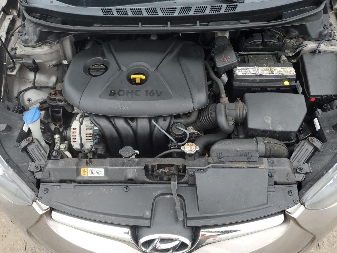 2015 Hyundai Elantra - Image 11