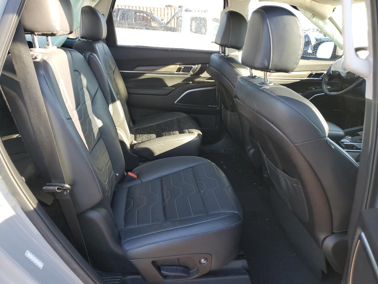 2021 Kia Telluride - Image 11