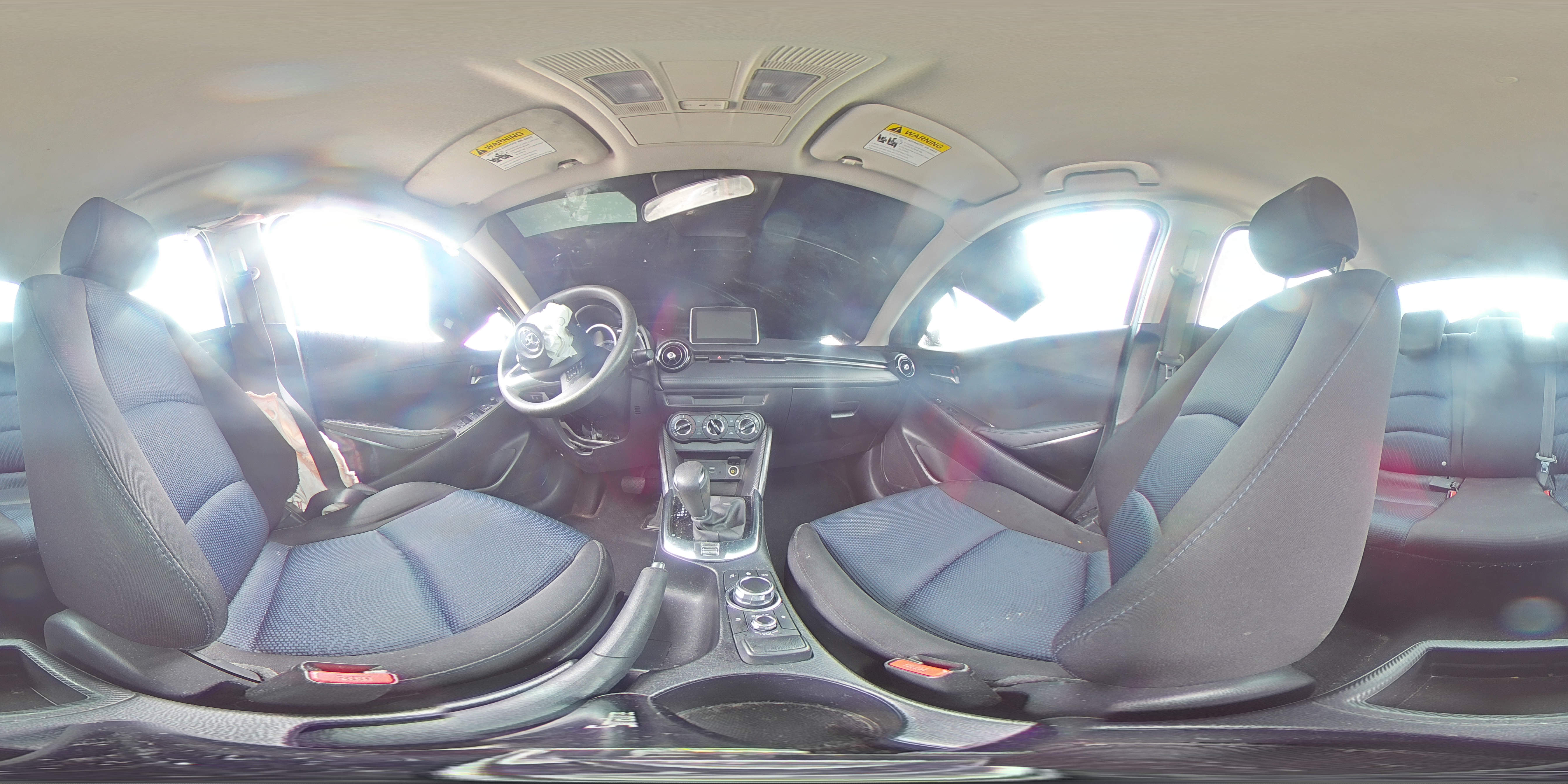 2017 Toyota Yaris - Image 14