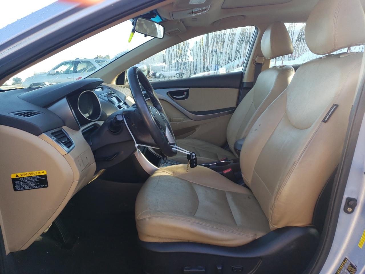 2013 Hyundai Elantra - Image 7