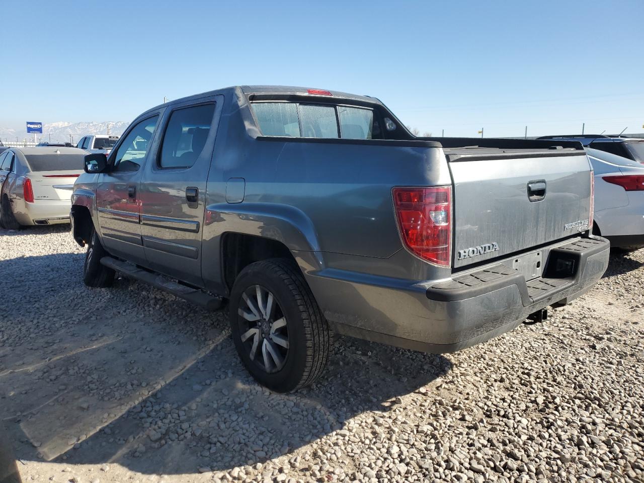 2009 Honda Ridgeline - Image 2