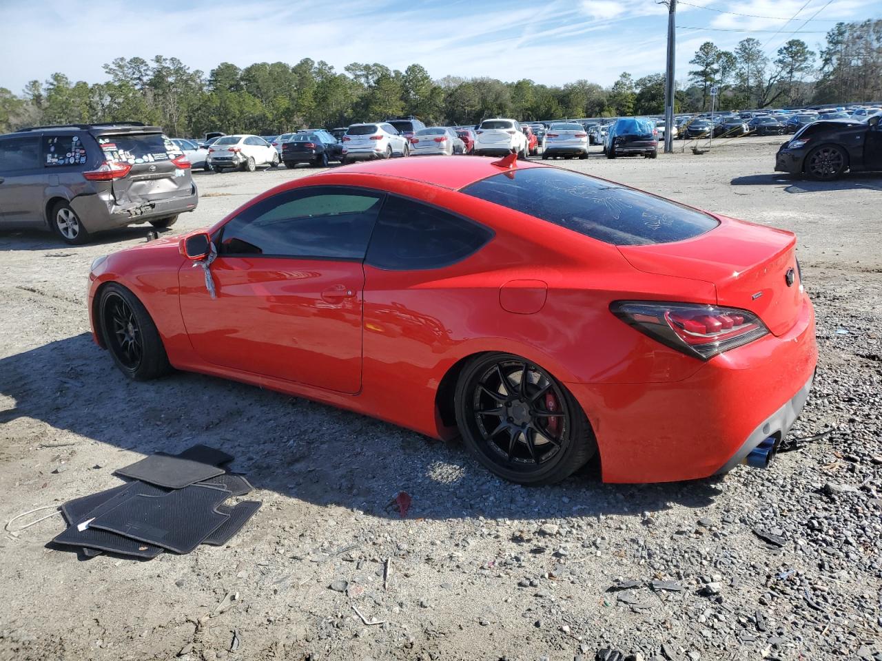 2013 Hyundai Genesis - Image 2