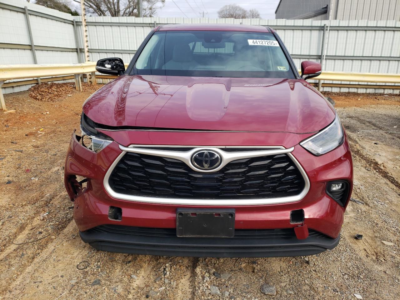 2022 Toyota Highlander - Image 5