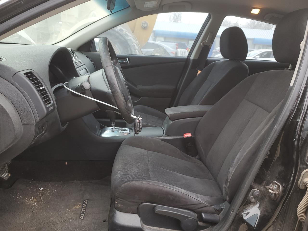2010 Nissan Altima - Image 7