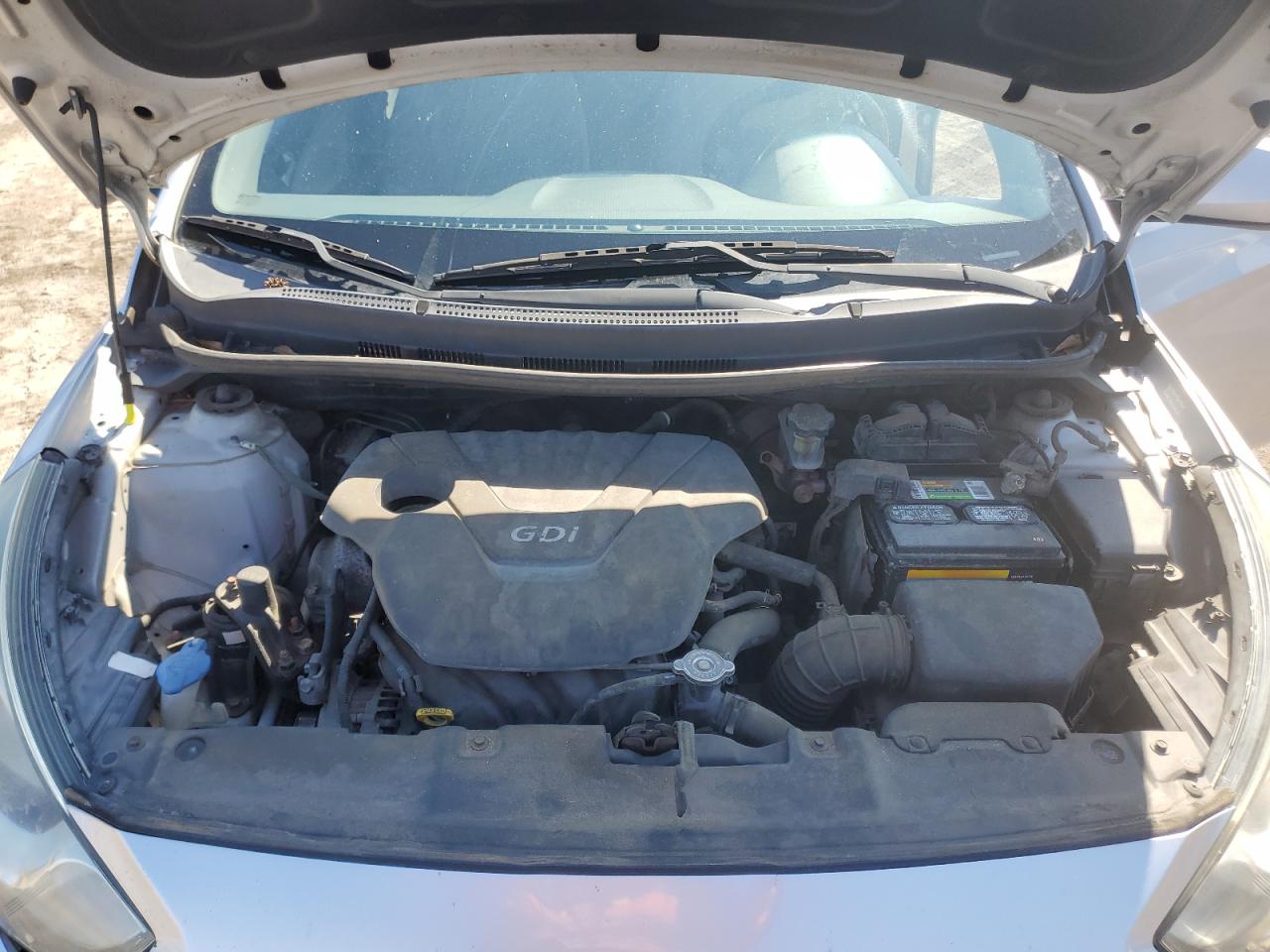 2013 Hyundai Accent - Image 11