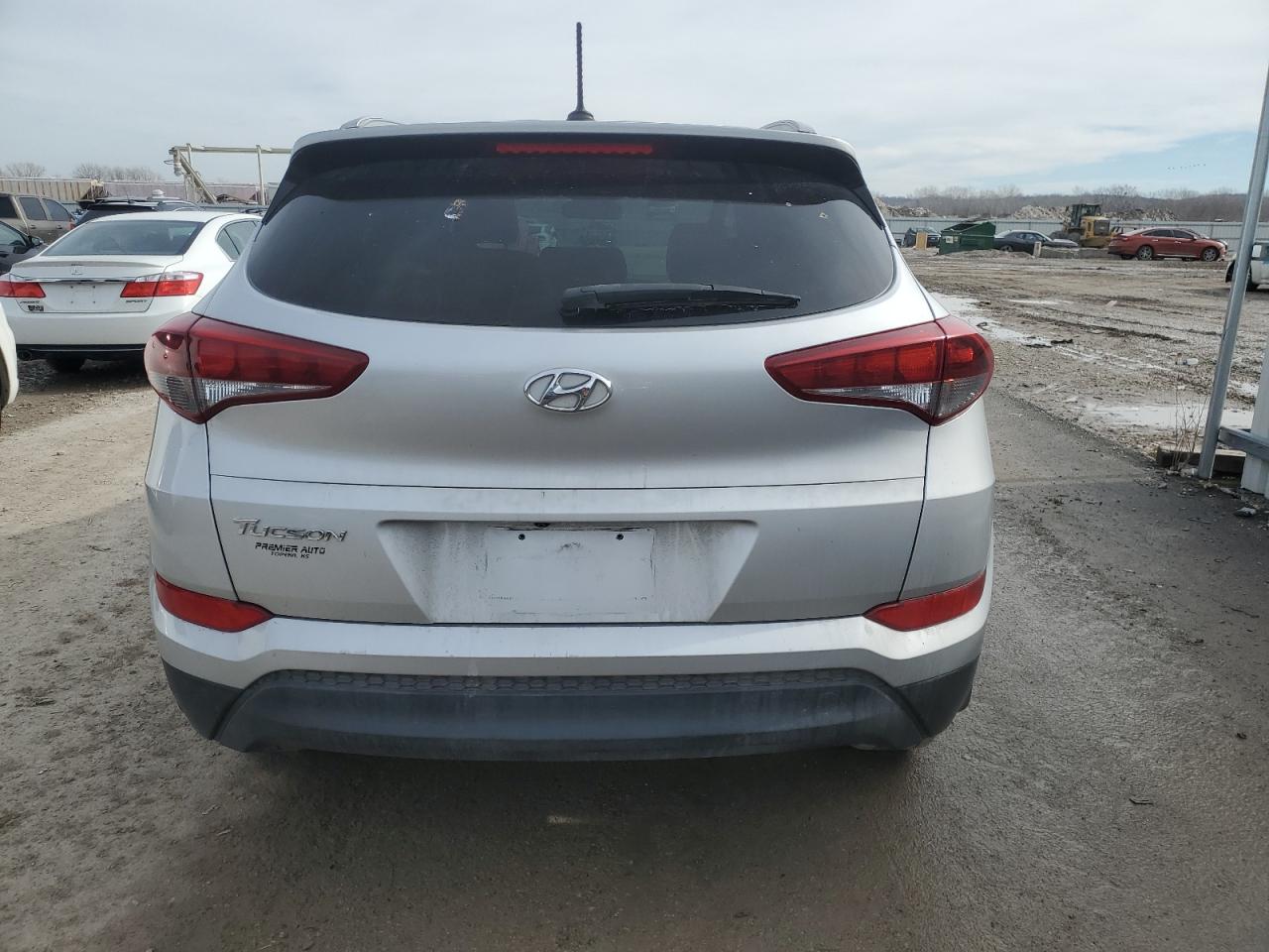 2016 Hyundai Tucson - Image 6