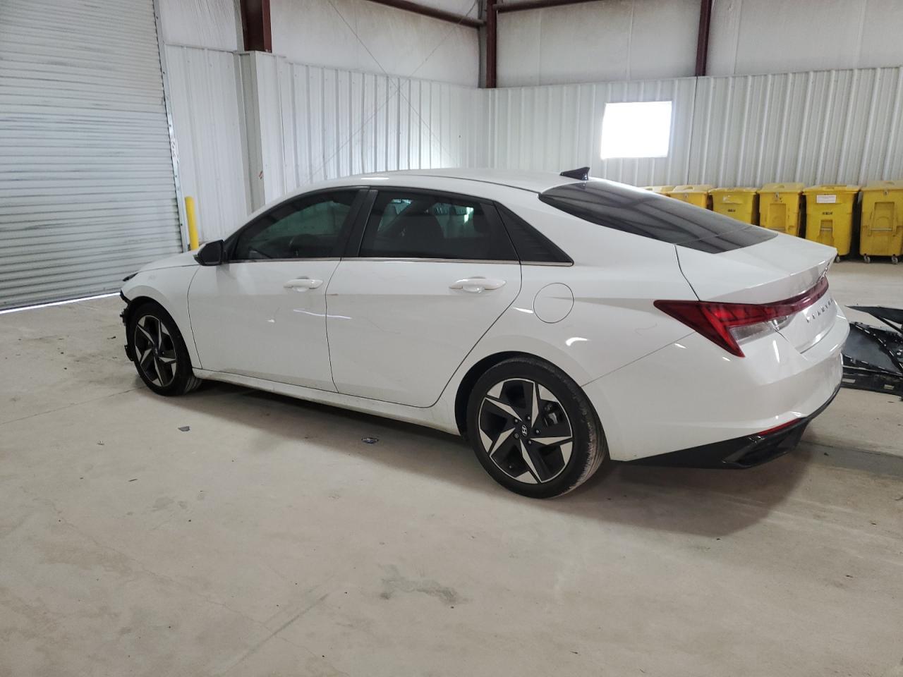 2021 Hyundai Elantra - Image 2
