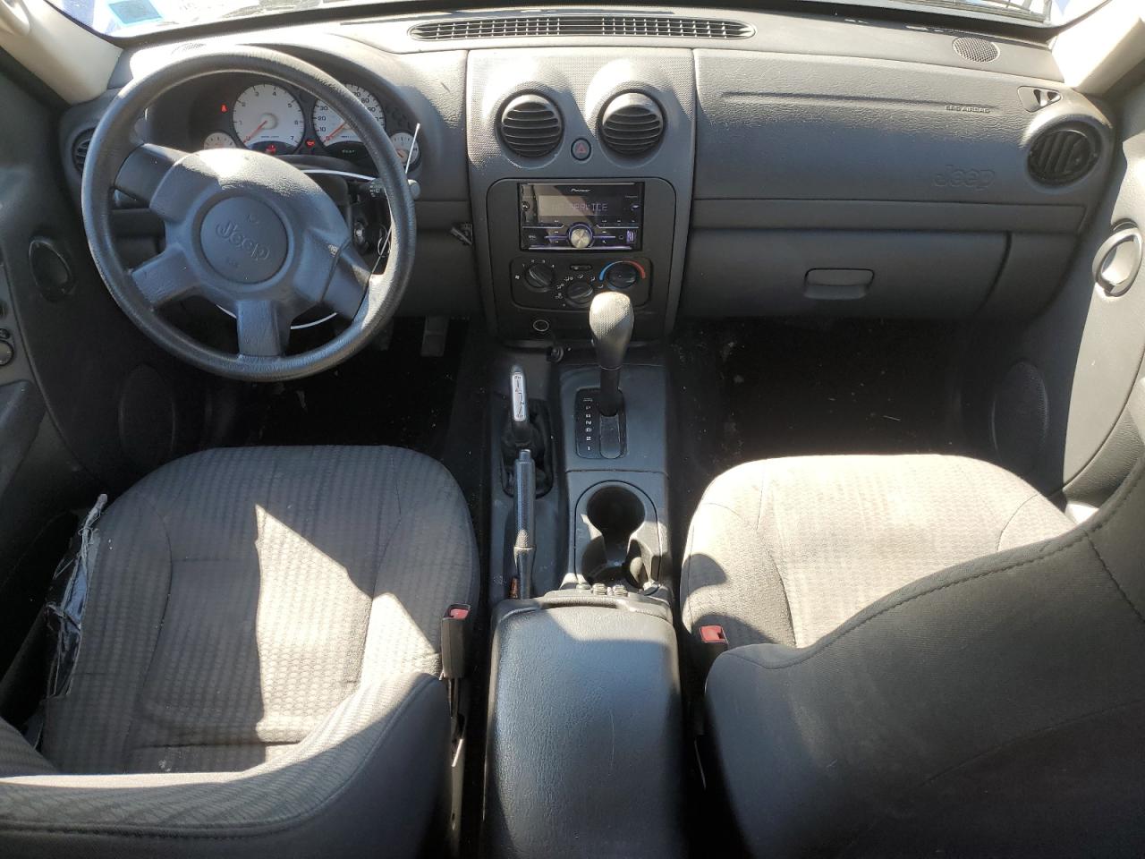 2003 Jeep Liberty (North America) - Image 8