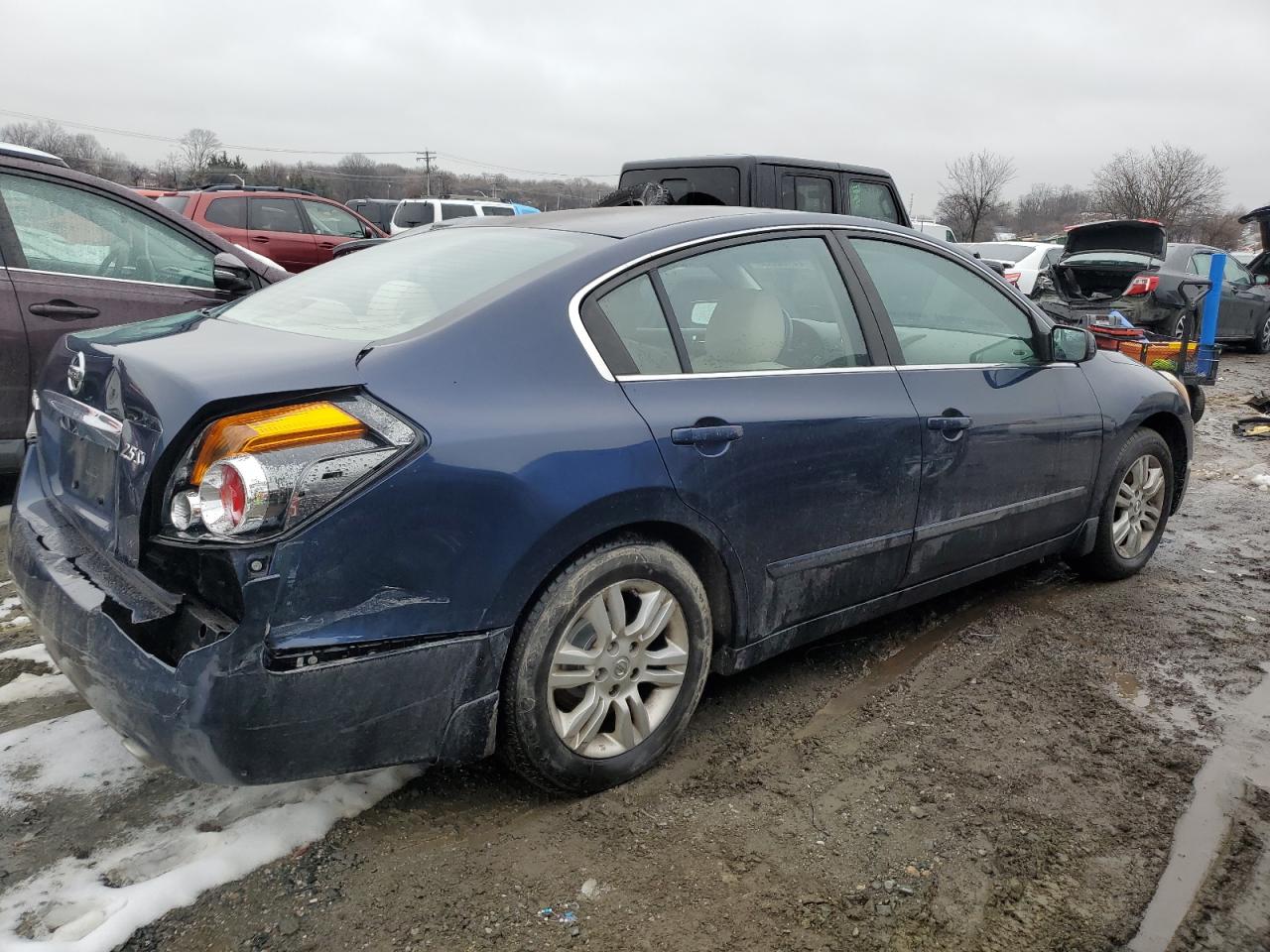 2011 Nissan Altima - Image 3