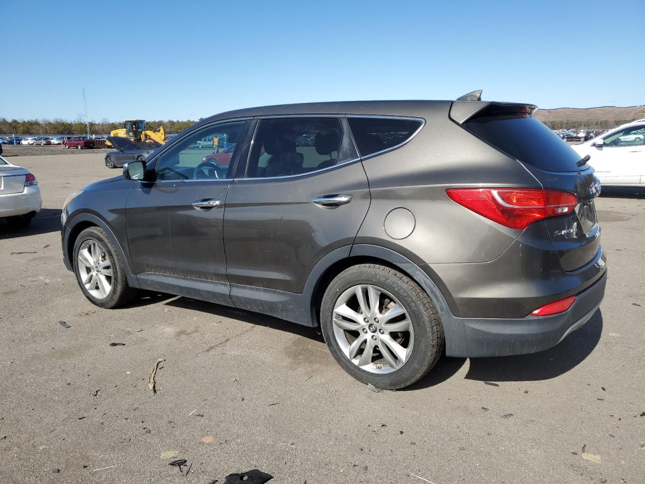 2013 Hyundai Santa Fe - Image 2