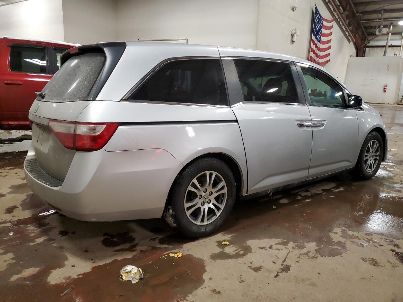 2012 Honda Odyssey - Image 3