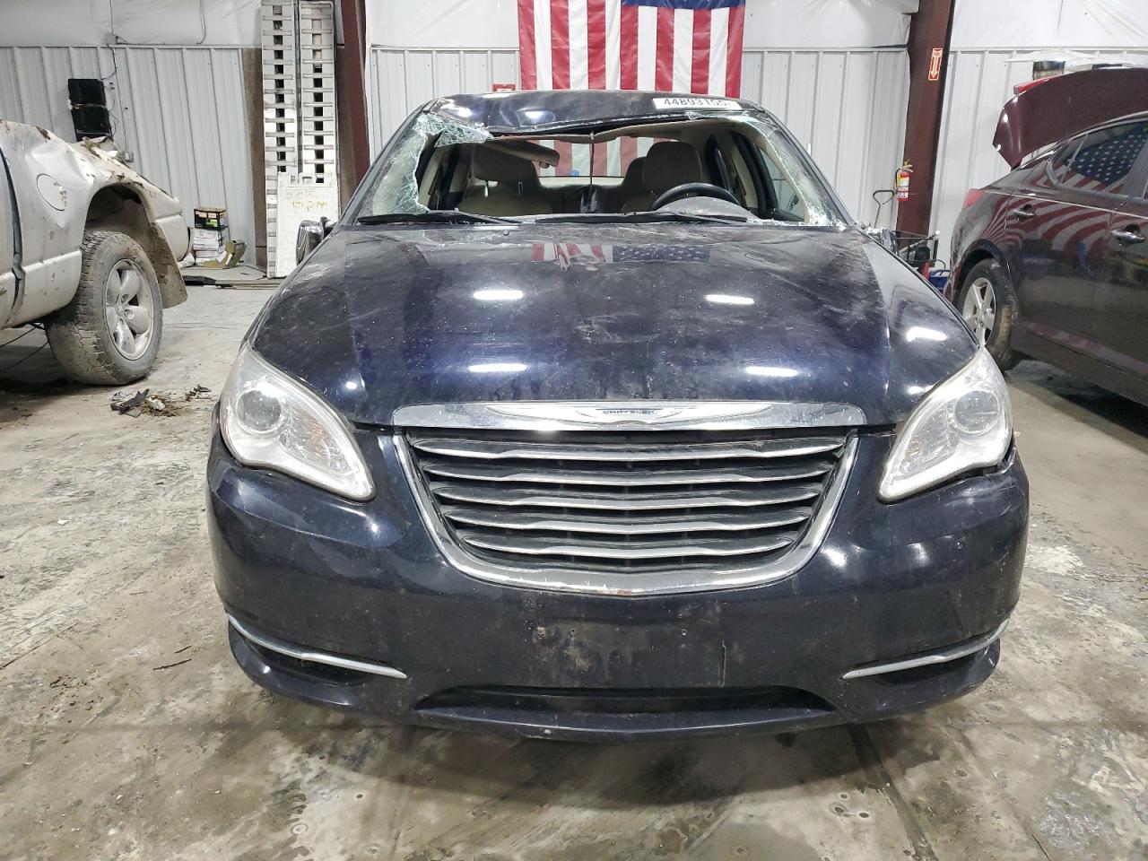 2012 Chrysler 200 - Image 5