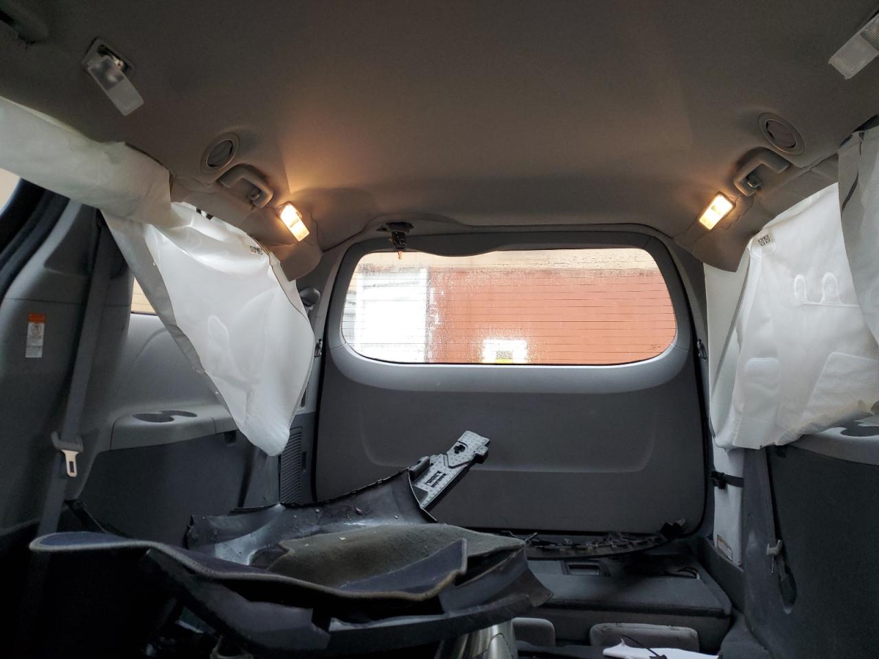 2020 Toyota Sienna - Image 10