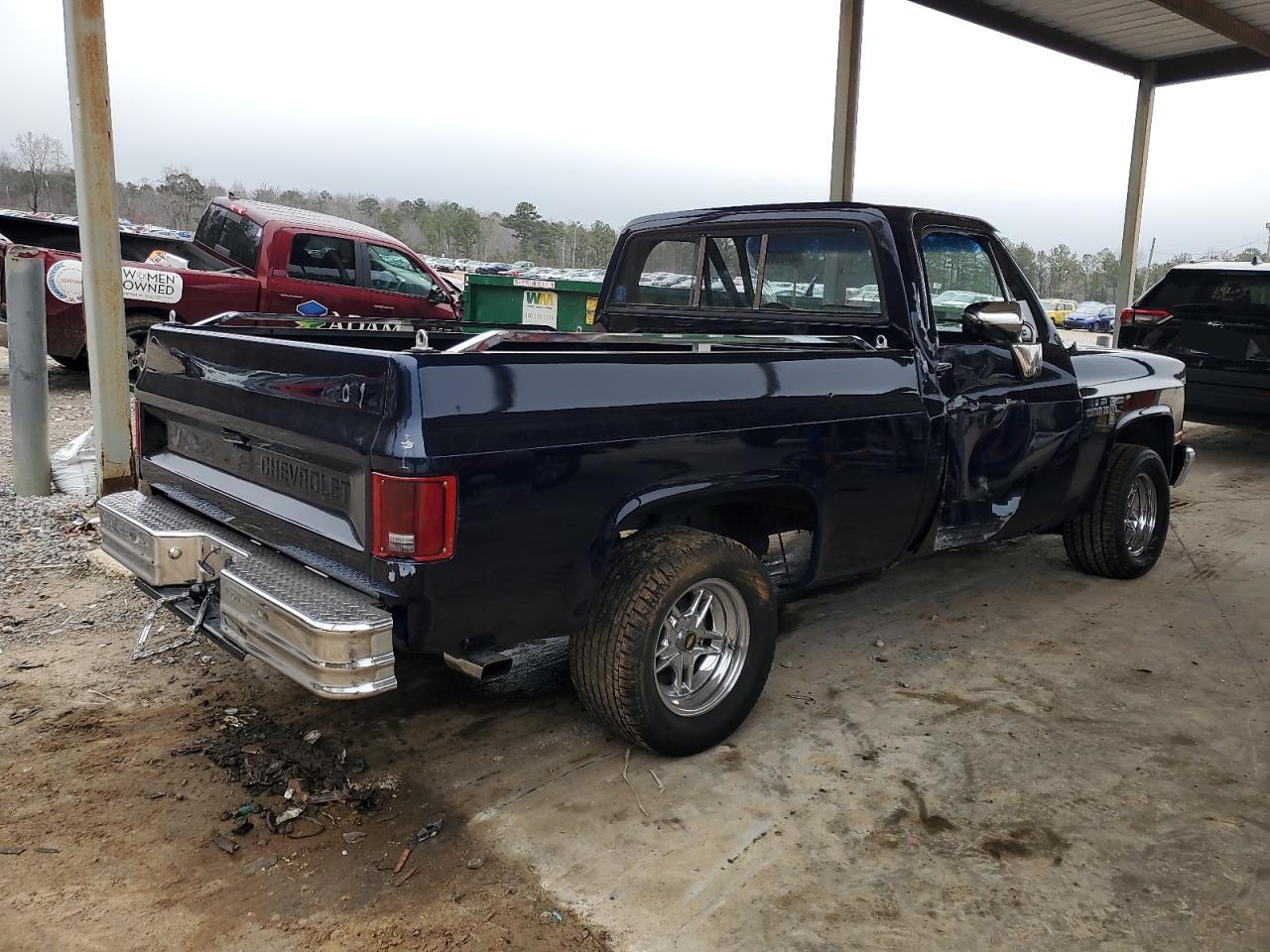 1986 Chevrolet C-10 - Image 3