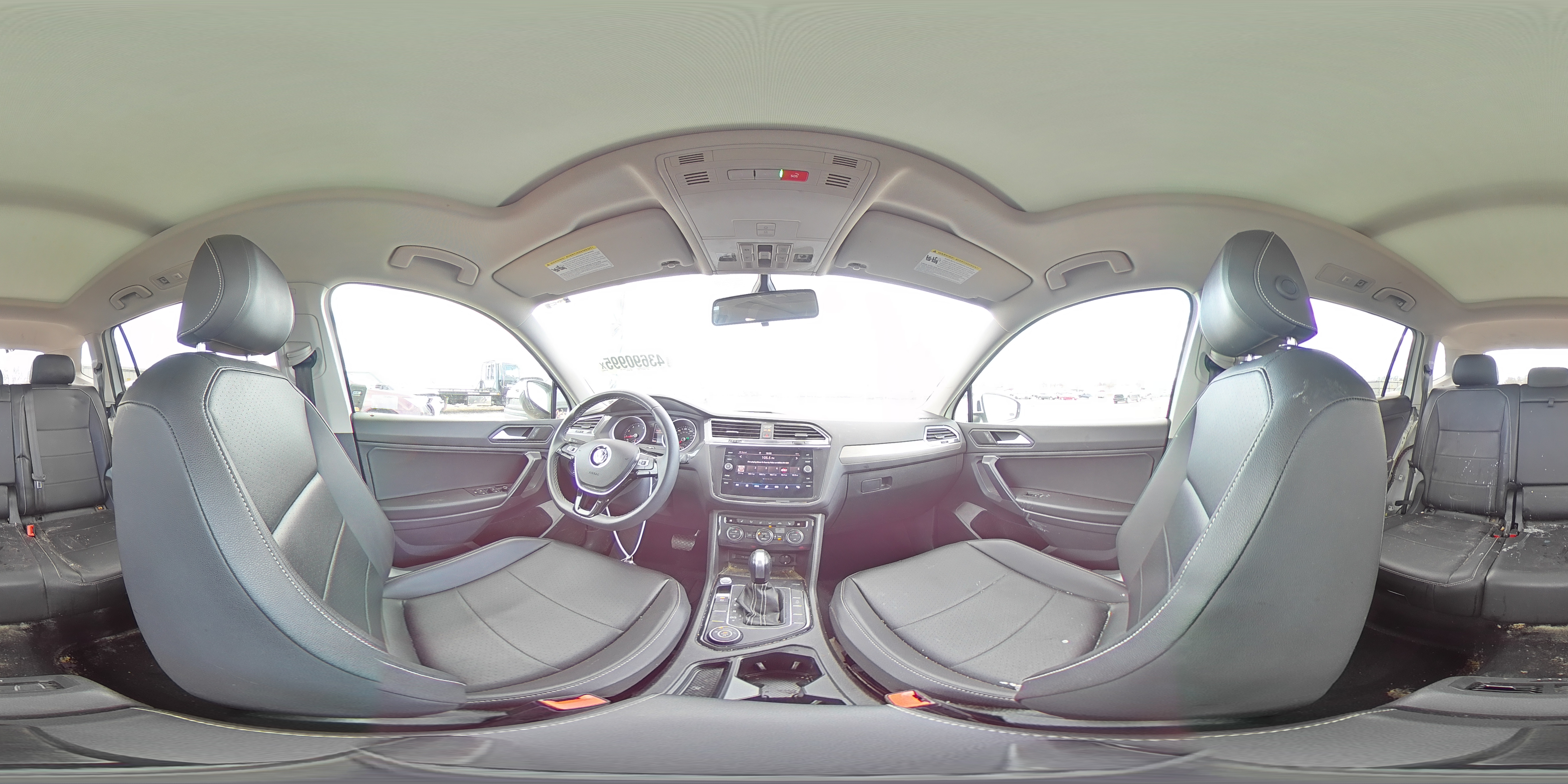 2021 Volkswagen Tiguan - Image 13