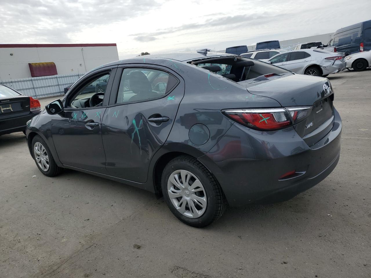 2019 Toyota Yaris - Image 2