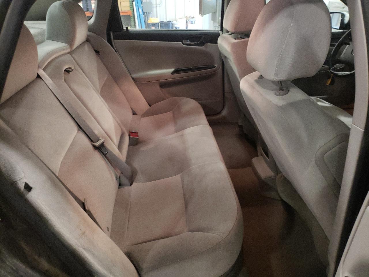 2015 Chevrolet Impala - Image 10