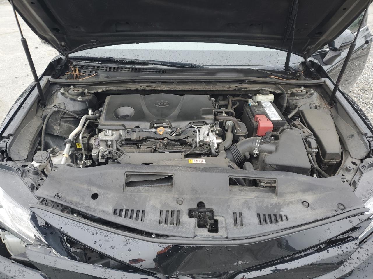 2020 Toyota Camry - Image 12