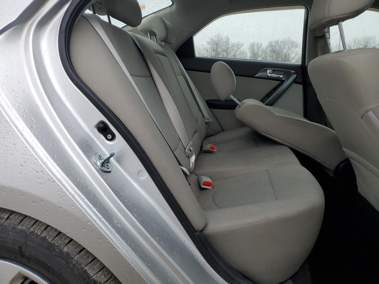 2013 Kia Forte - Image 10