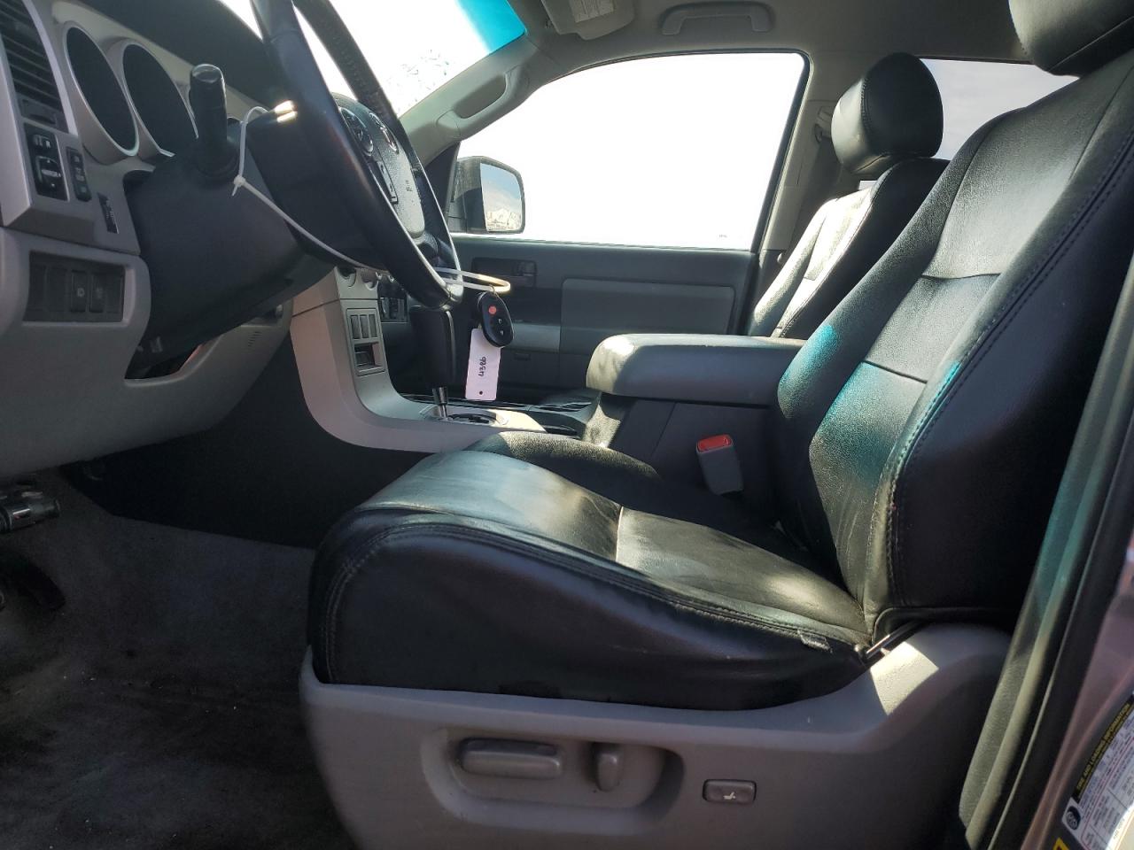 2008 Toyota Sequoia - Image 7