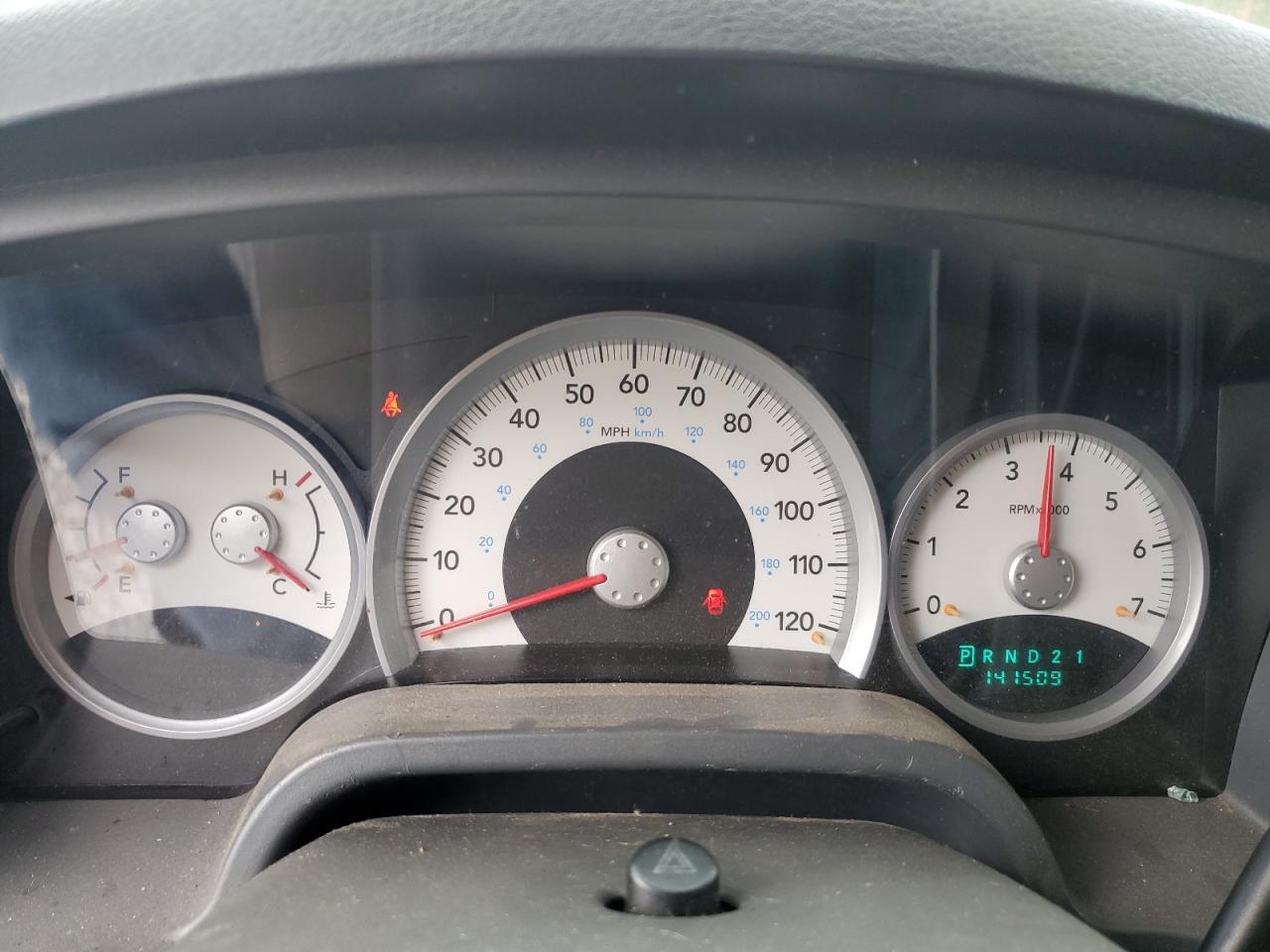 2006 Dodge Dakota - Image 9