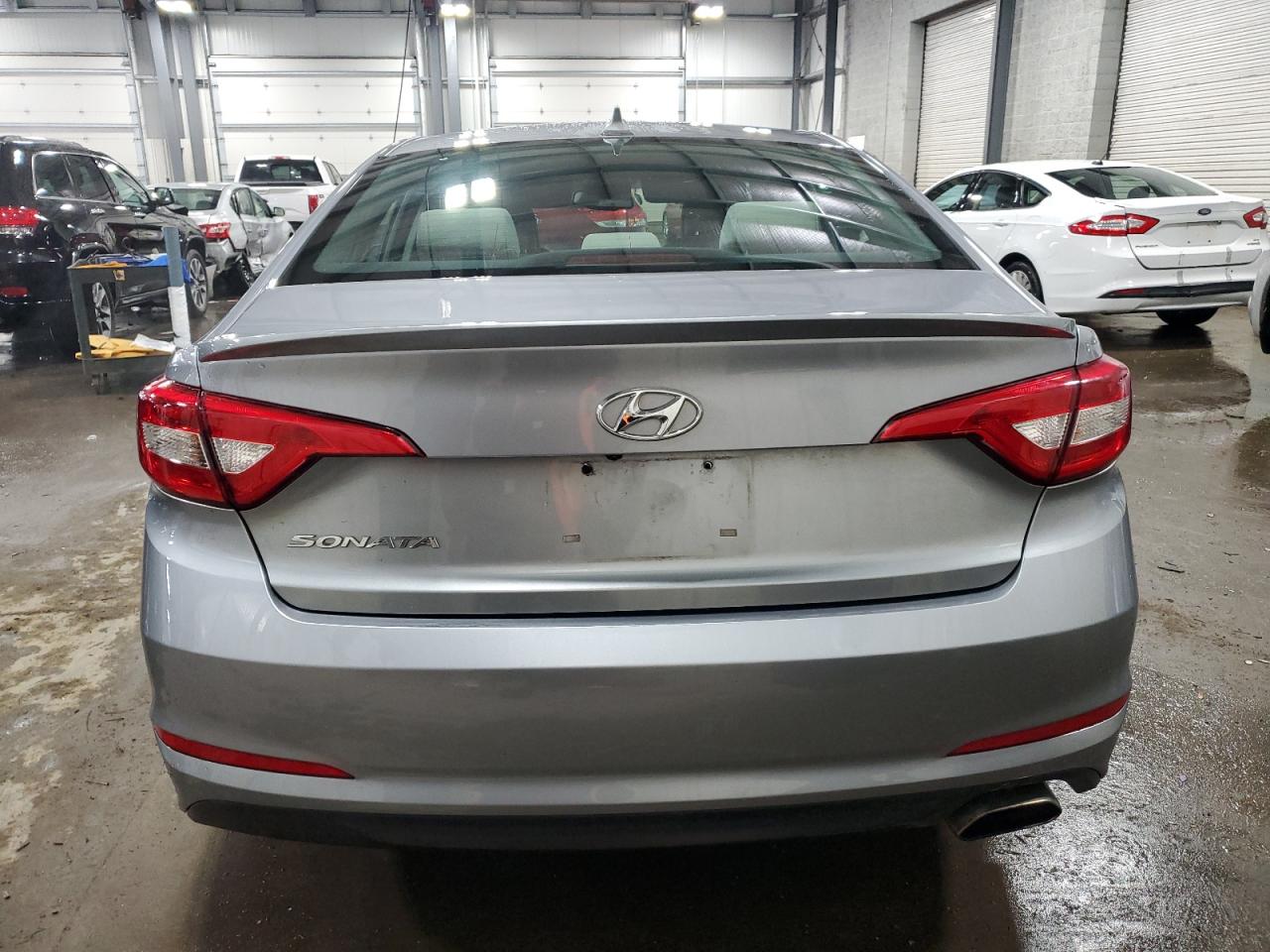 2017 Hyundai Sonata - Image 6