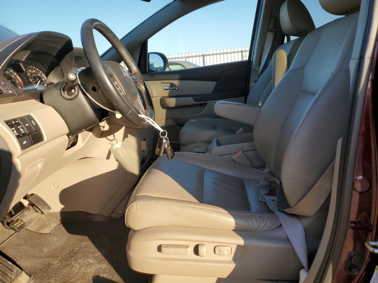 2015 Honda Odyssey - Image 7
