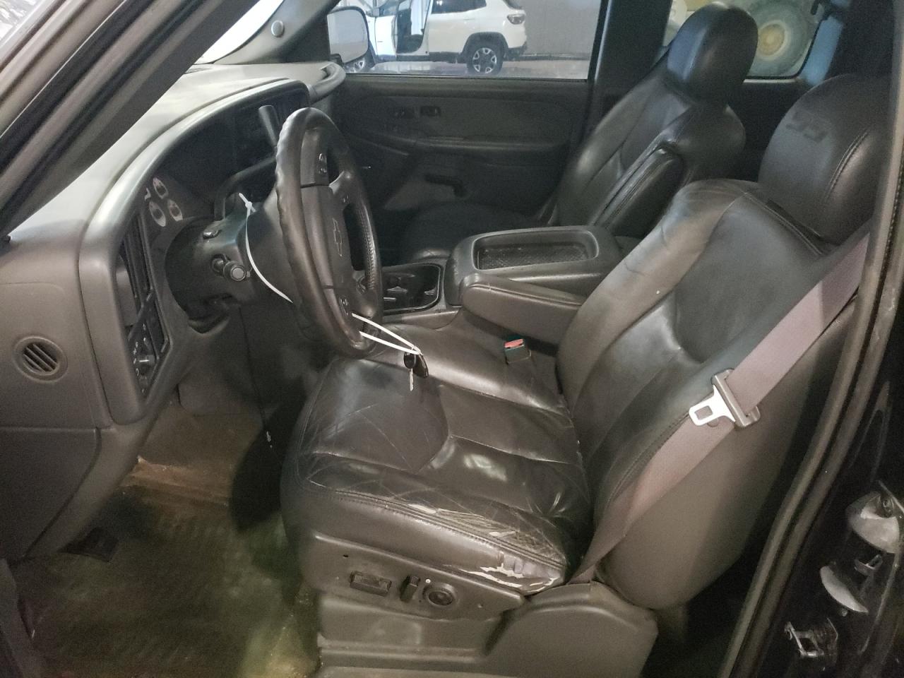 2003 Chevrolet Silverado - Image 7