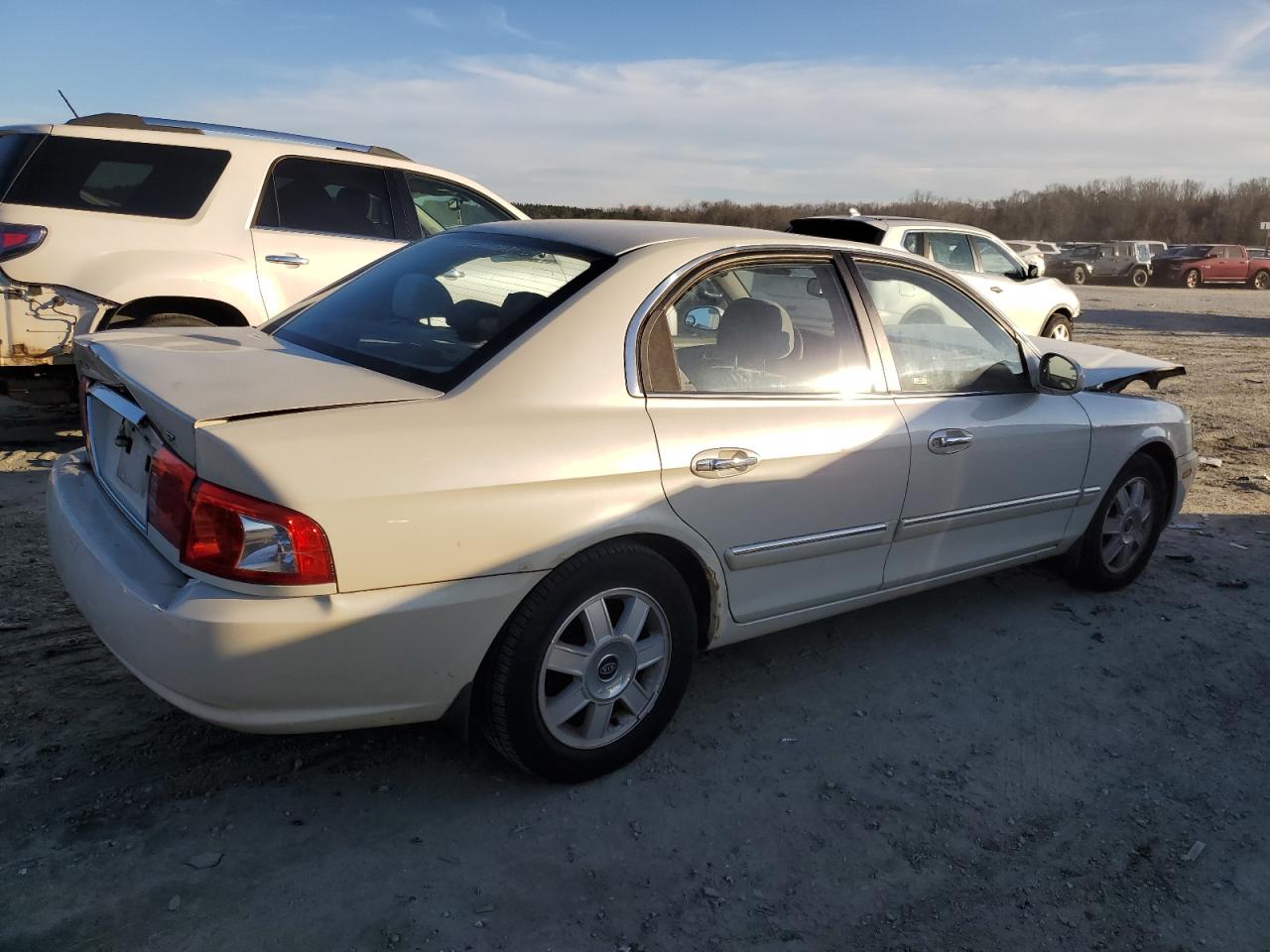 2004 Kia Optima - Image 3