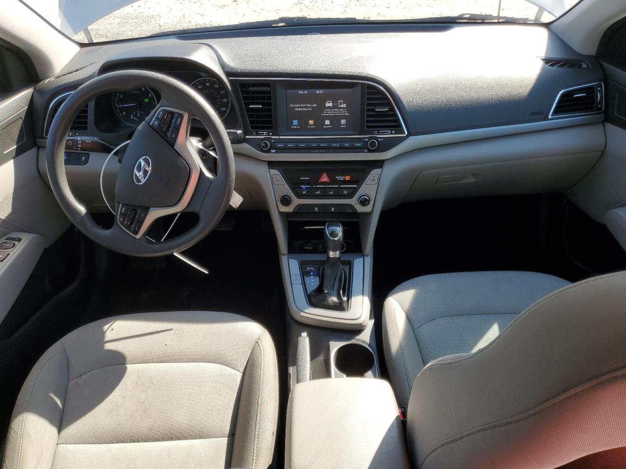 2018 Hyundai Elantra - Image 8