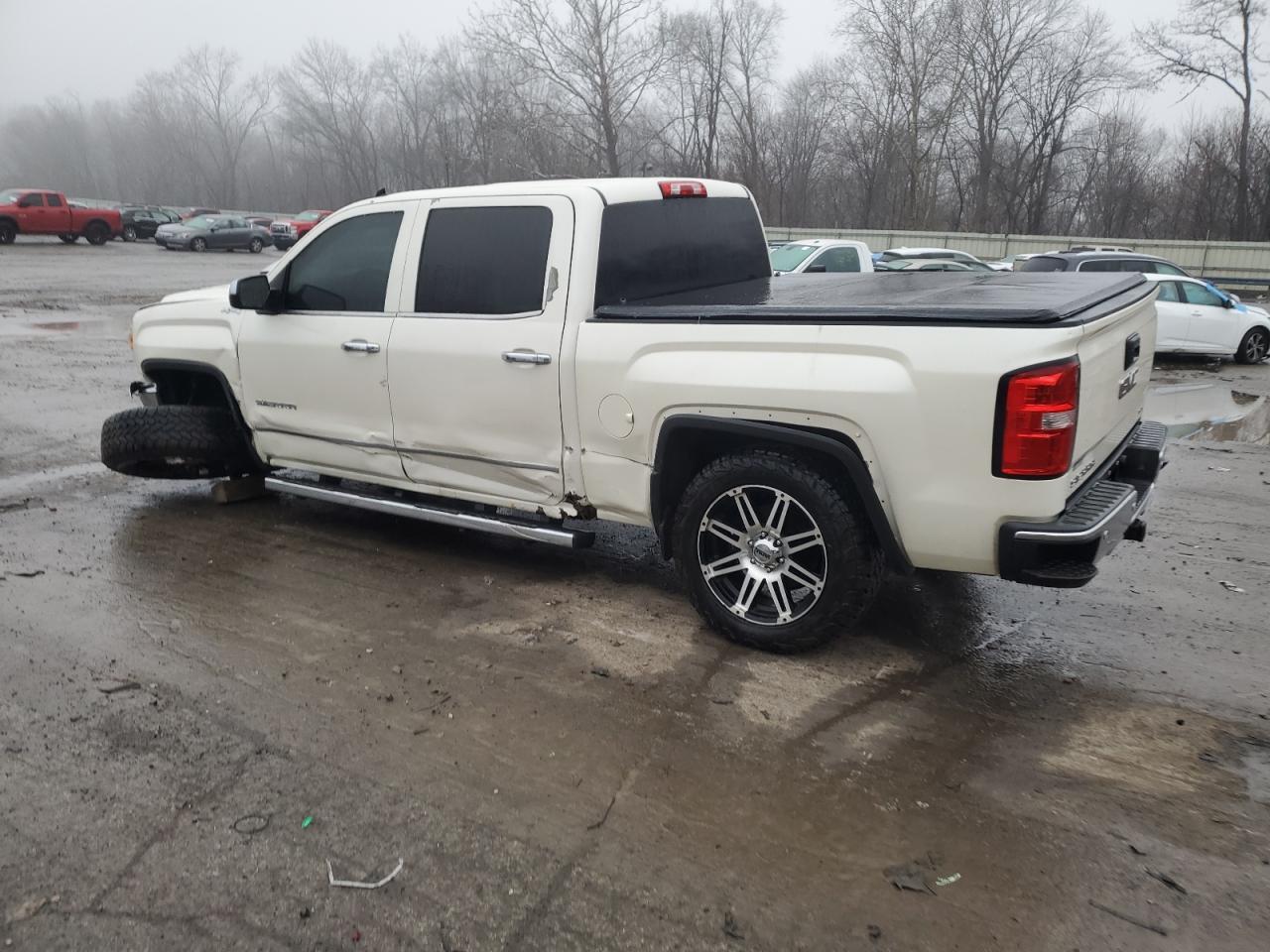 2014 GMC Sierra - Image 2