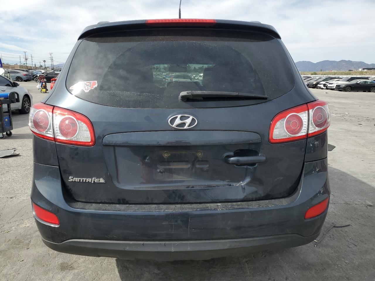 2012 Hyundai Santa Fe - Image 6