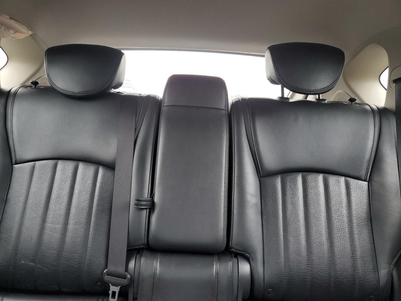 2016 Infiniti QX50 - Image 10