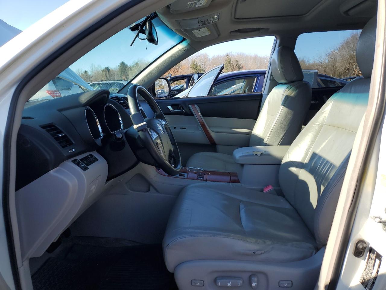 2009 Toyota Highlander - Image 7
