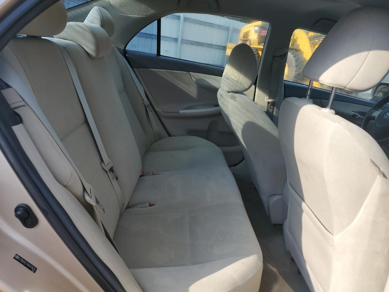 2011 Toyota Corolla - Image 10