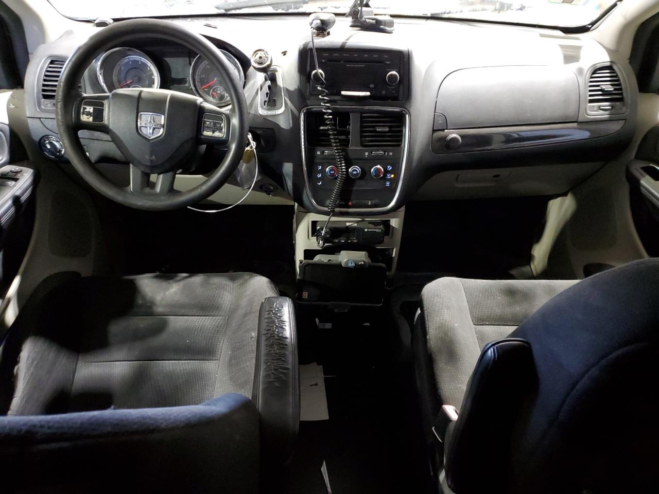 2016 Dodge Caravan - Image 8