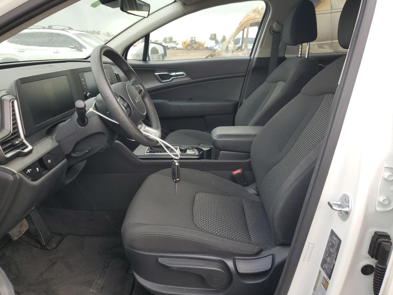 2024 Kia Sportage - Image 7