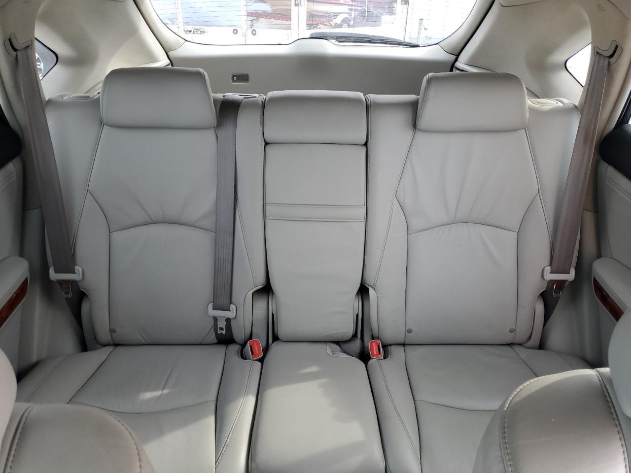 2006 Lexus RX - Image 10